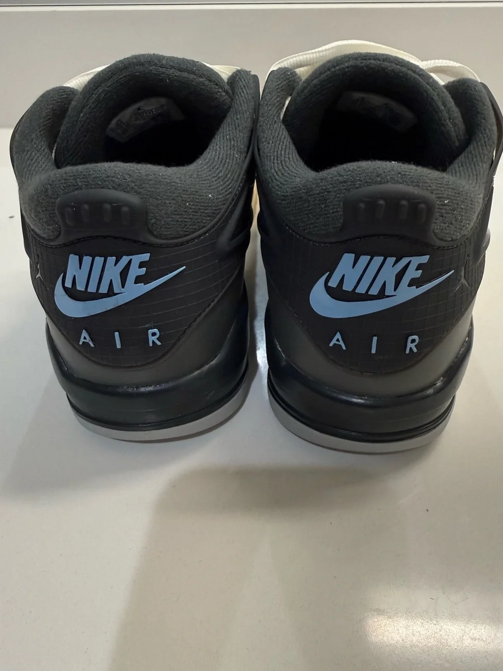 Jordan Retro Low Top Sneakers - Gray/Black/White